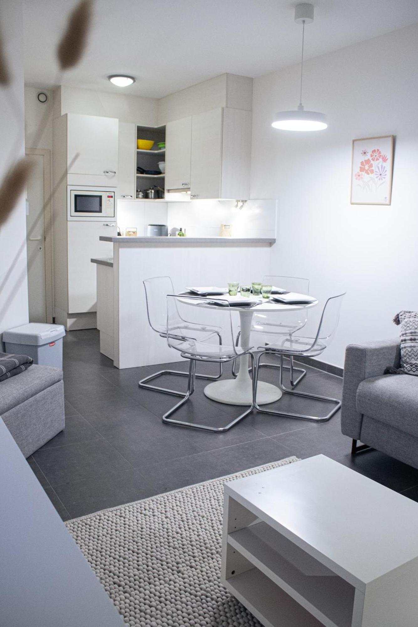 Apartment Avec Terrasse Proche *